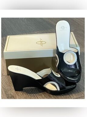 Black and White Wedge Twiggy Sandals.